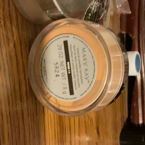 Mary Kay mineral foundation